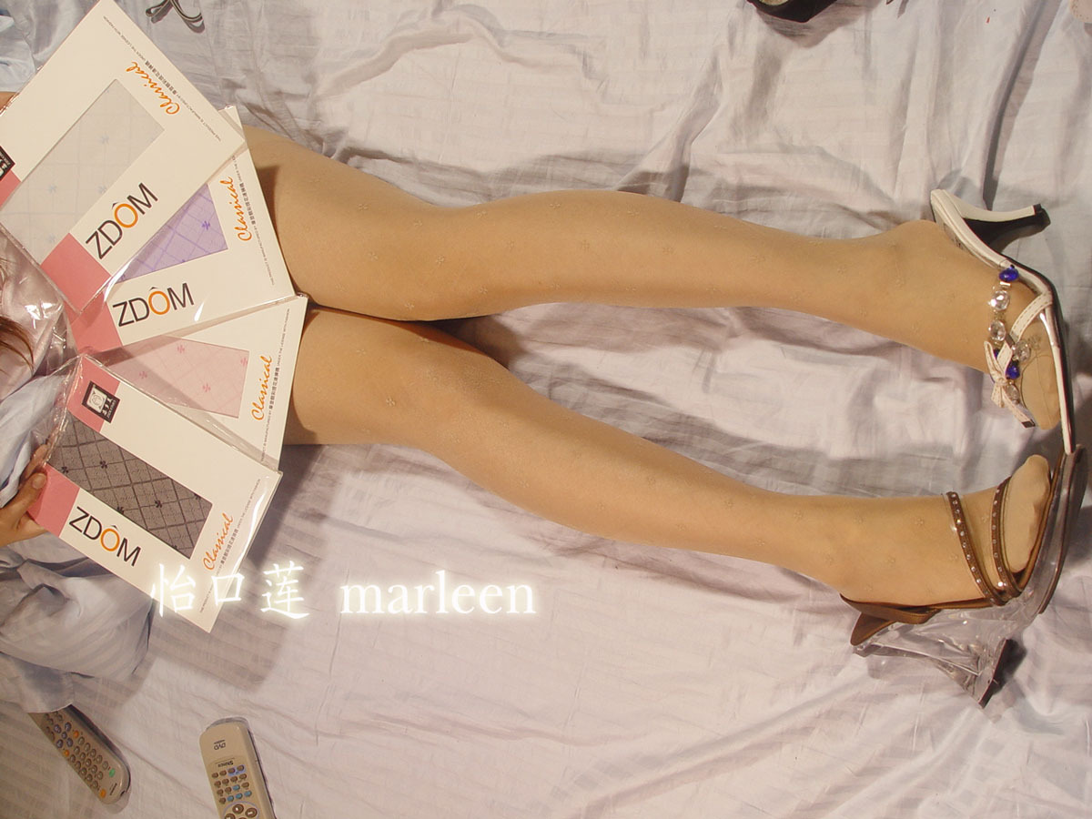 淡淡猫香全部丝袜套图大合集 1